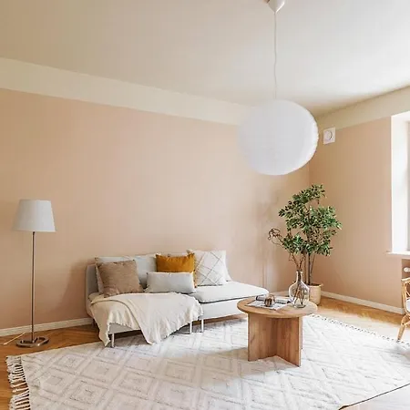 Luxury 115m2,private Sauna,2br ,2bath ,central Διαμέρισμα *