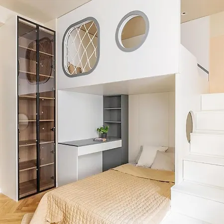 Luxury 115m2,private Sauna,2br ,2bath ,central Apartment