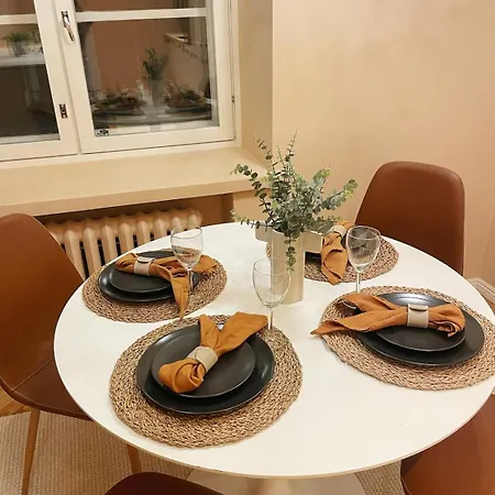 Luxury 115m2,private Sauna,2br ,2bath ,central