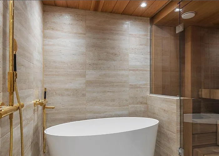 Apartment Luxury 115m2,private Sauna,2br ,2bath ,central