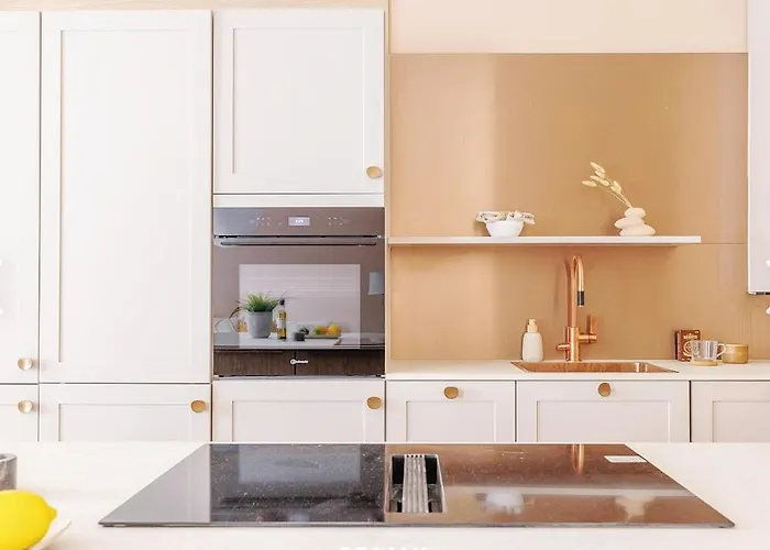 Luxury 115m2,private Sauna,2br ,2bath ,central Apartment Helsinki