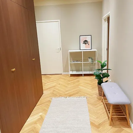 Διαμέρισμα Luxury 115m2,private Sauna,2br ,2bath ,central *